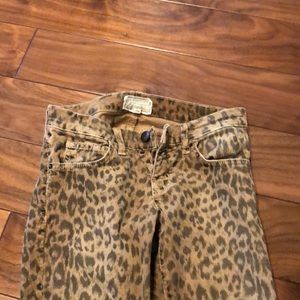 Current Elliot size 25 leopard print cords